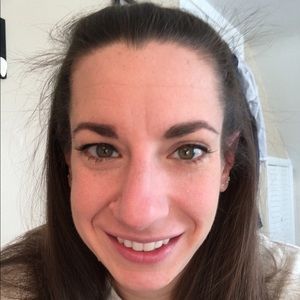 Meet your Posher, Alicia